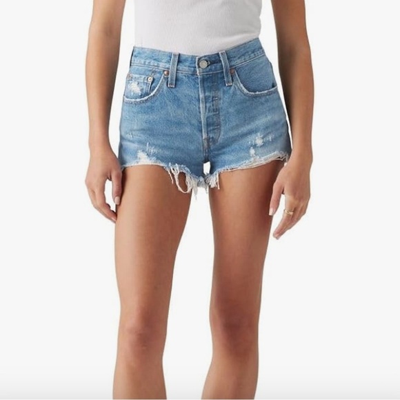 Levi's Women's Premium 501 Original Shorts - Picture 1 of 6